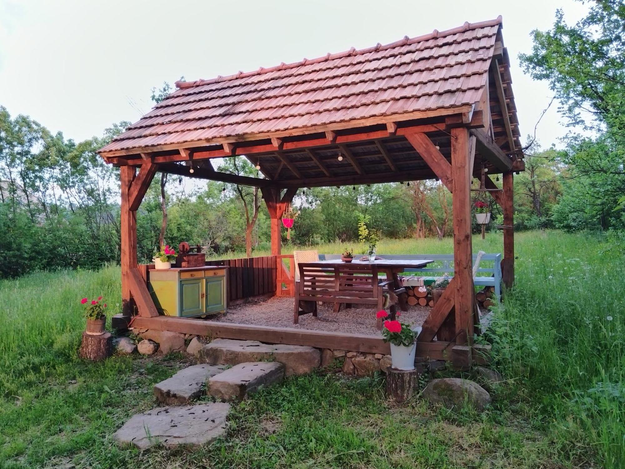 Small Apartment In Breb S Cosy Barn ภายนอก รูปภาพ